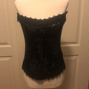 Black Jacquard corset size 44. Lace up Back. GUC